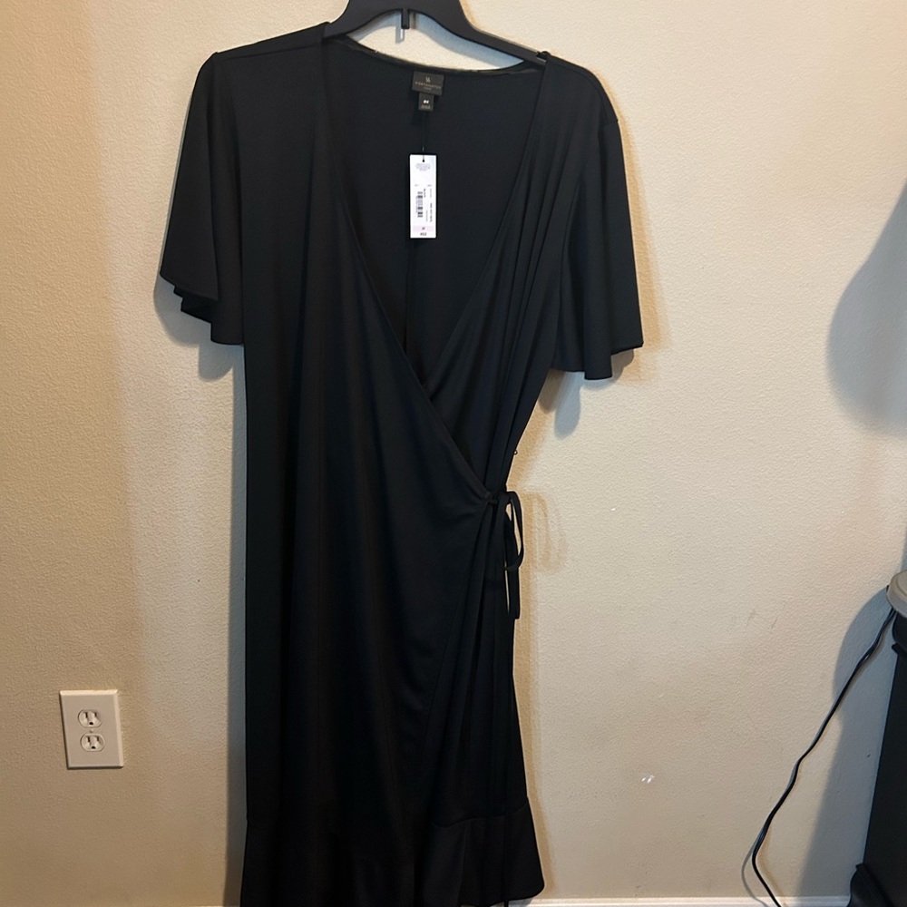 A black side tie Worthington dress